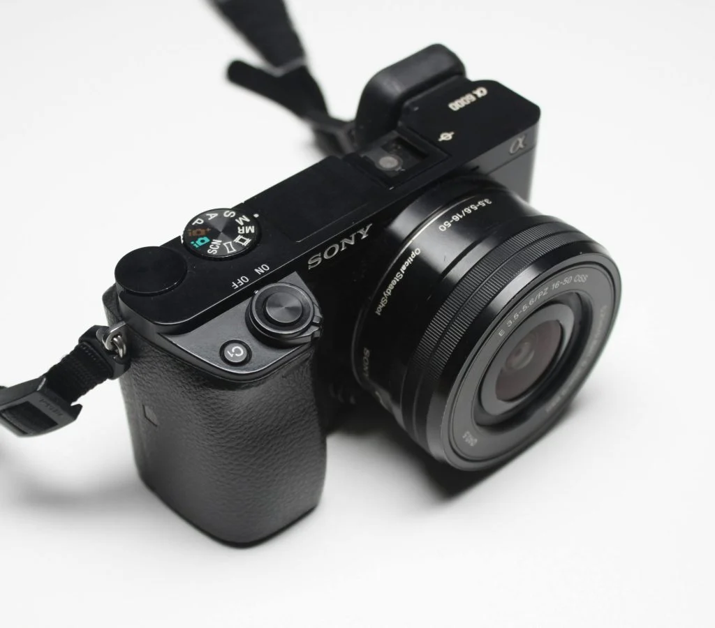 Smartphone camera lens with megapixels display
