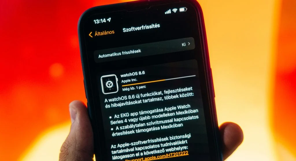 Smartphone with update screen
