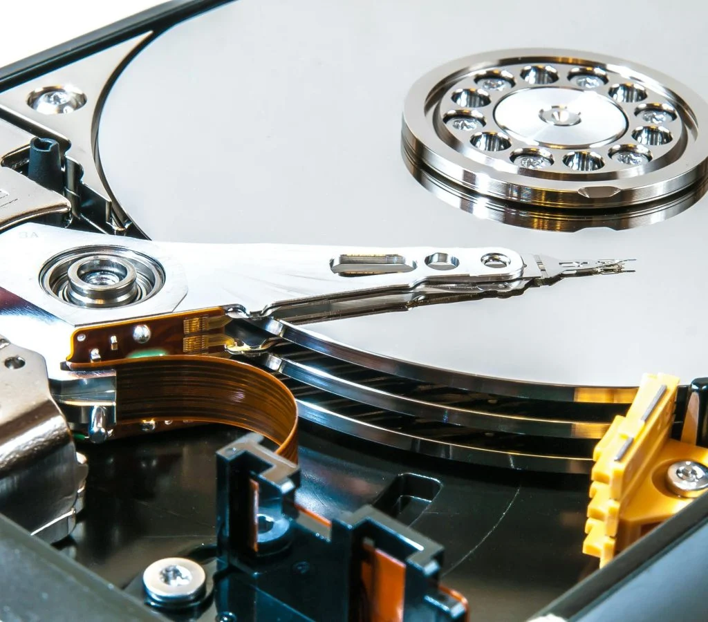 Image of a person freeing up storage space on their mobile device