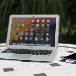 What is Bluetooth showing wireless connection between devices