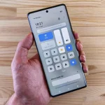 Battery saver mode on smartphone