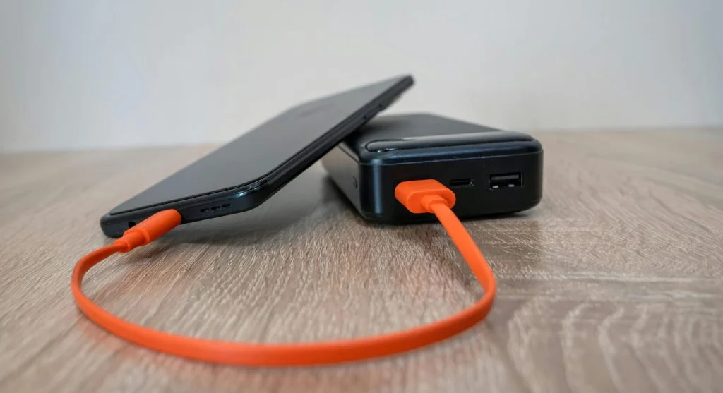 Improve smartphone battery life by reducing screen timeout