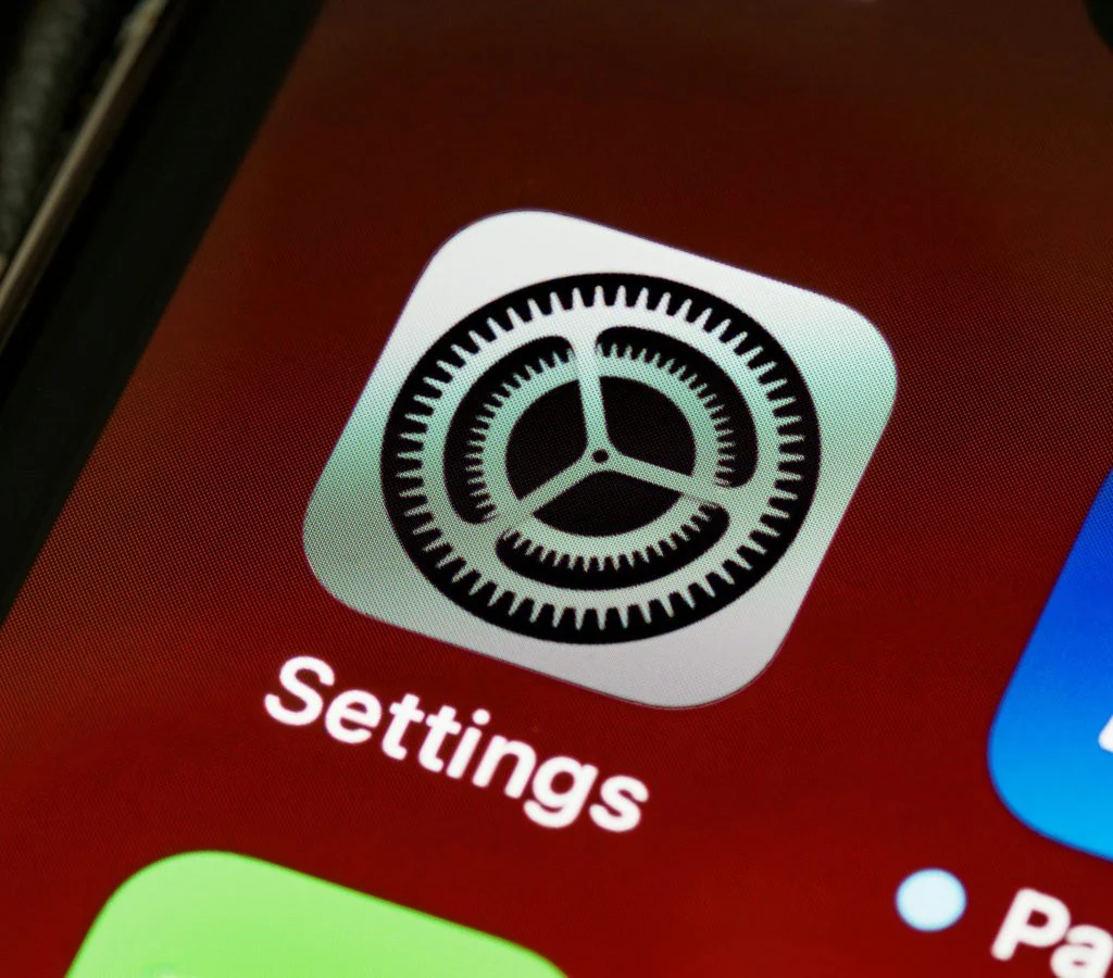 Close background apps on smartphone to boost speed