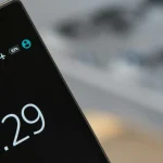 Low battery warning on smartphone