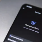 Phone predicting user behavior suggestions