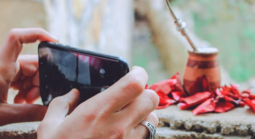 Focused daytime phone usage